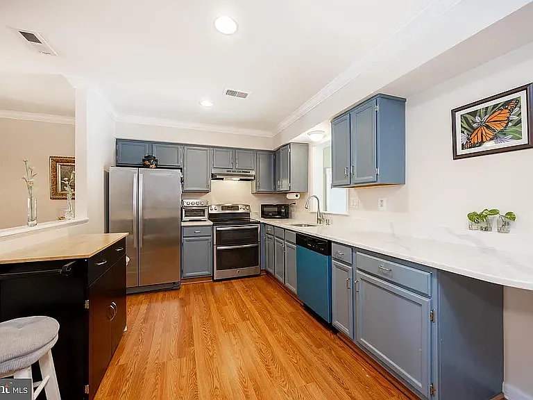 122 Kelmar Ave — Photo 7