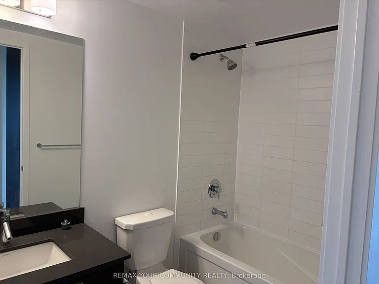 10 Park Lawn Rd #2404 — Photo 40