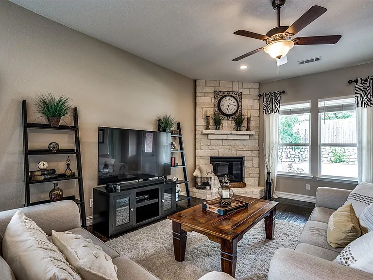 3705 Panama Cv — Photo 10