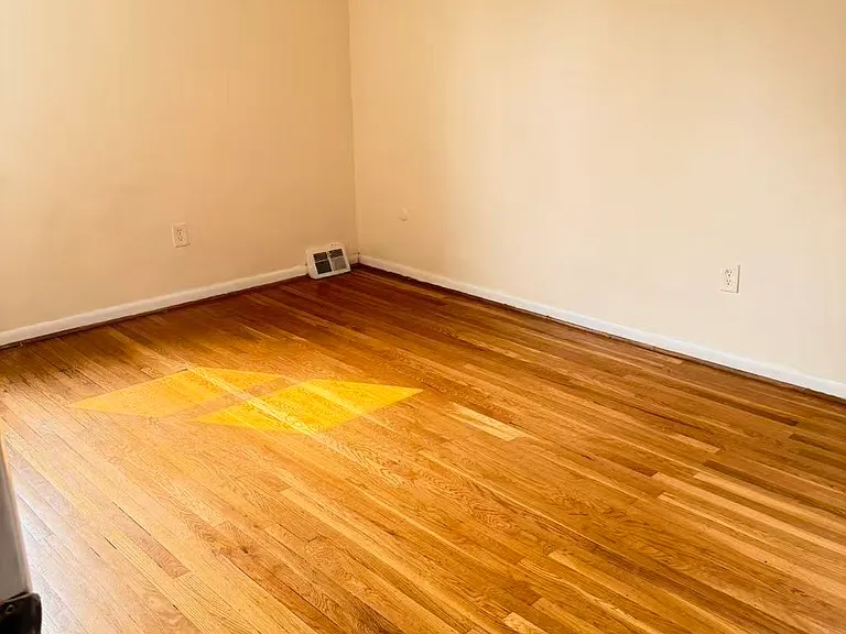 522 Parlin St — Photo 12