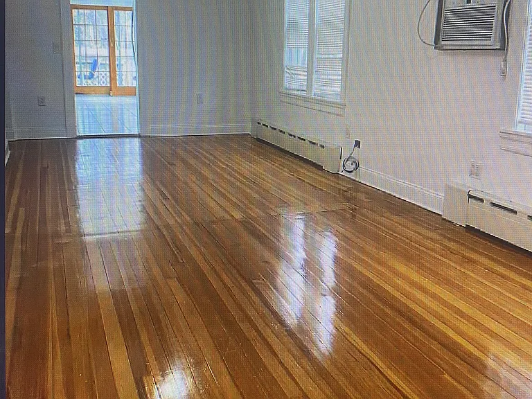 Edison Ave — Photo 1