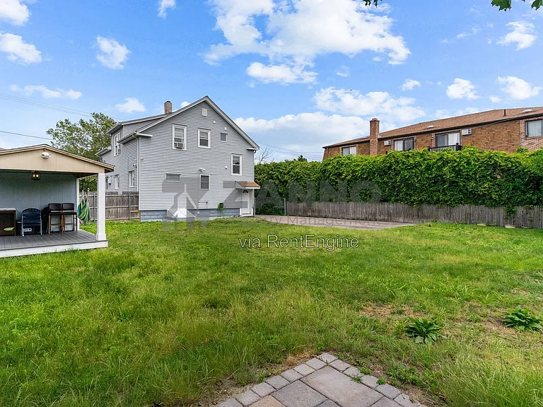 121 Farmington Ave #3 — Photo 25