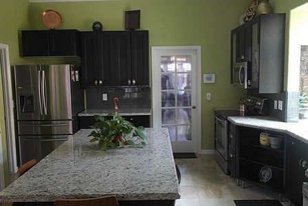 3rd image of 1625 E Salt Sage Dr