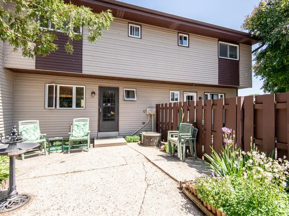 W167N11536 Bishop DRIVE 2, Bldg 1, Germantown, WI 53022
