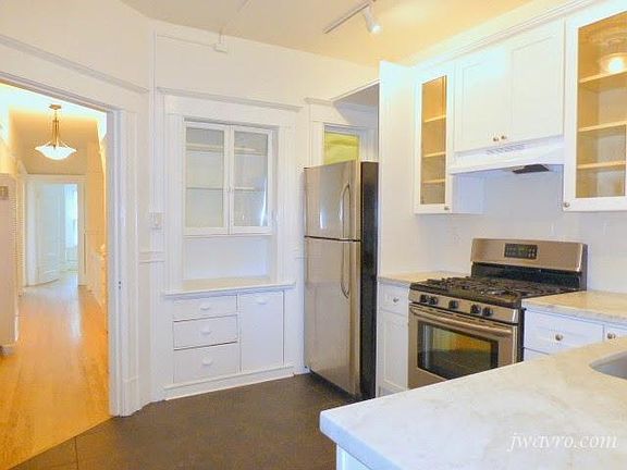 2nd image of 840 14th St
