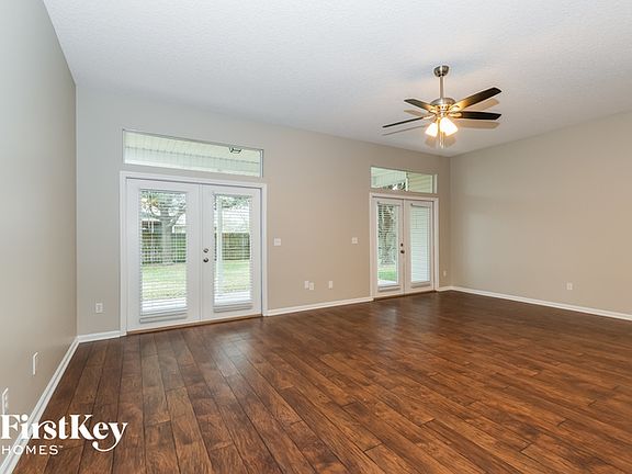 3rd image of 9440 Bruntsfield Dr