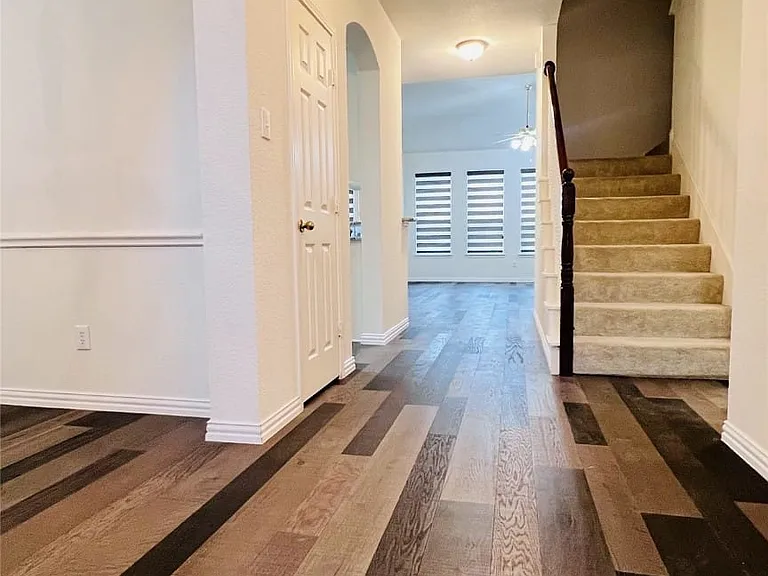 818 Green Pond Dr — Photo 5