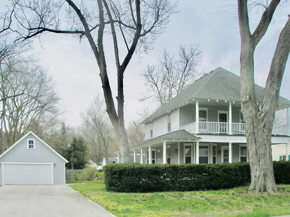 1718 Summit St, Holland, MI 49423