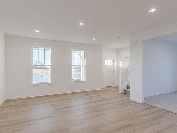 5th image of 9262 Anthem Ave