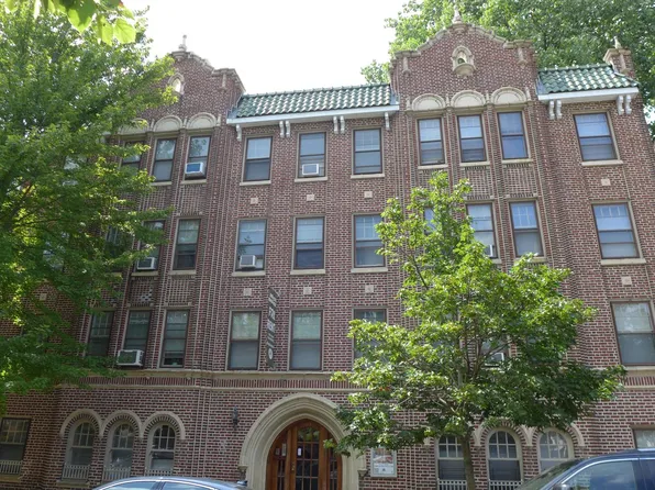 Cleveland Apartments, 2048 N Cleveland Ave APT 105, Chicago, IL 60614