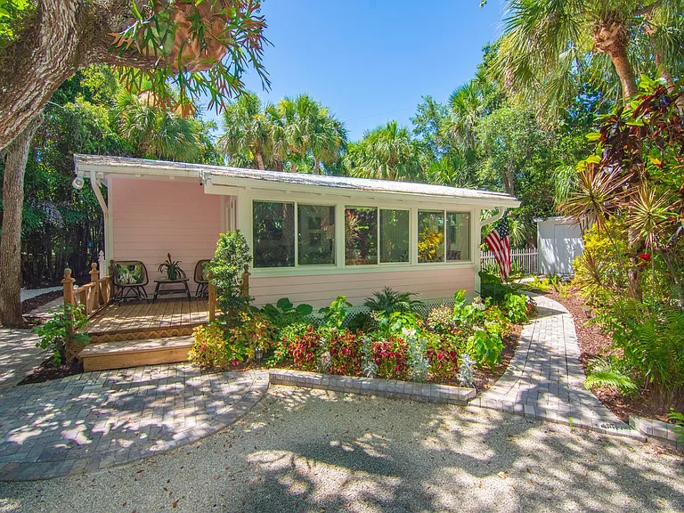 1930 W Shell Ln — Photo 26