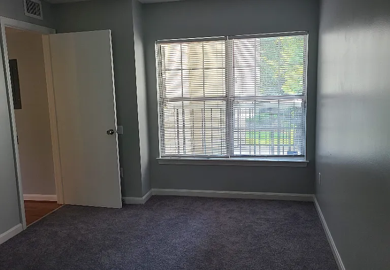 15619 Easthaven Ct — Photo 29