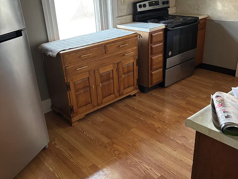 753 Lincoln Ave — Photo 2