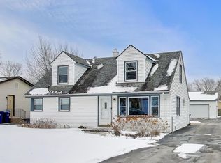 18219 W Big Oaks Rd, Grayslake, IL 60030