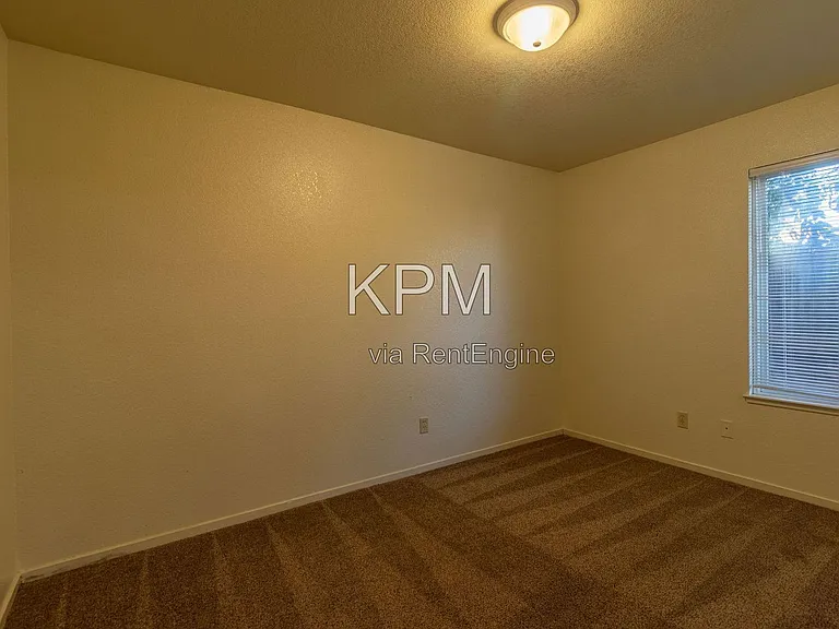 5562 Tree Swallow Ct — Photo 14