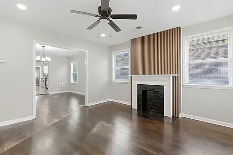 2053 Waverly Ave — Photo 5