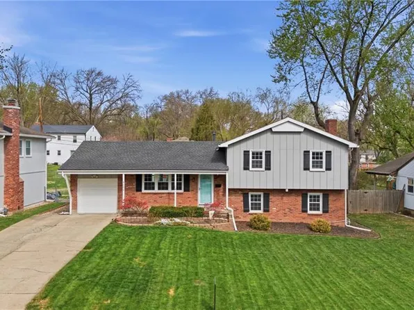 9404 Knox Dr, Overland Park, KS 66212