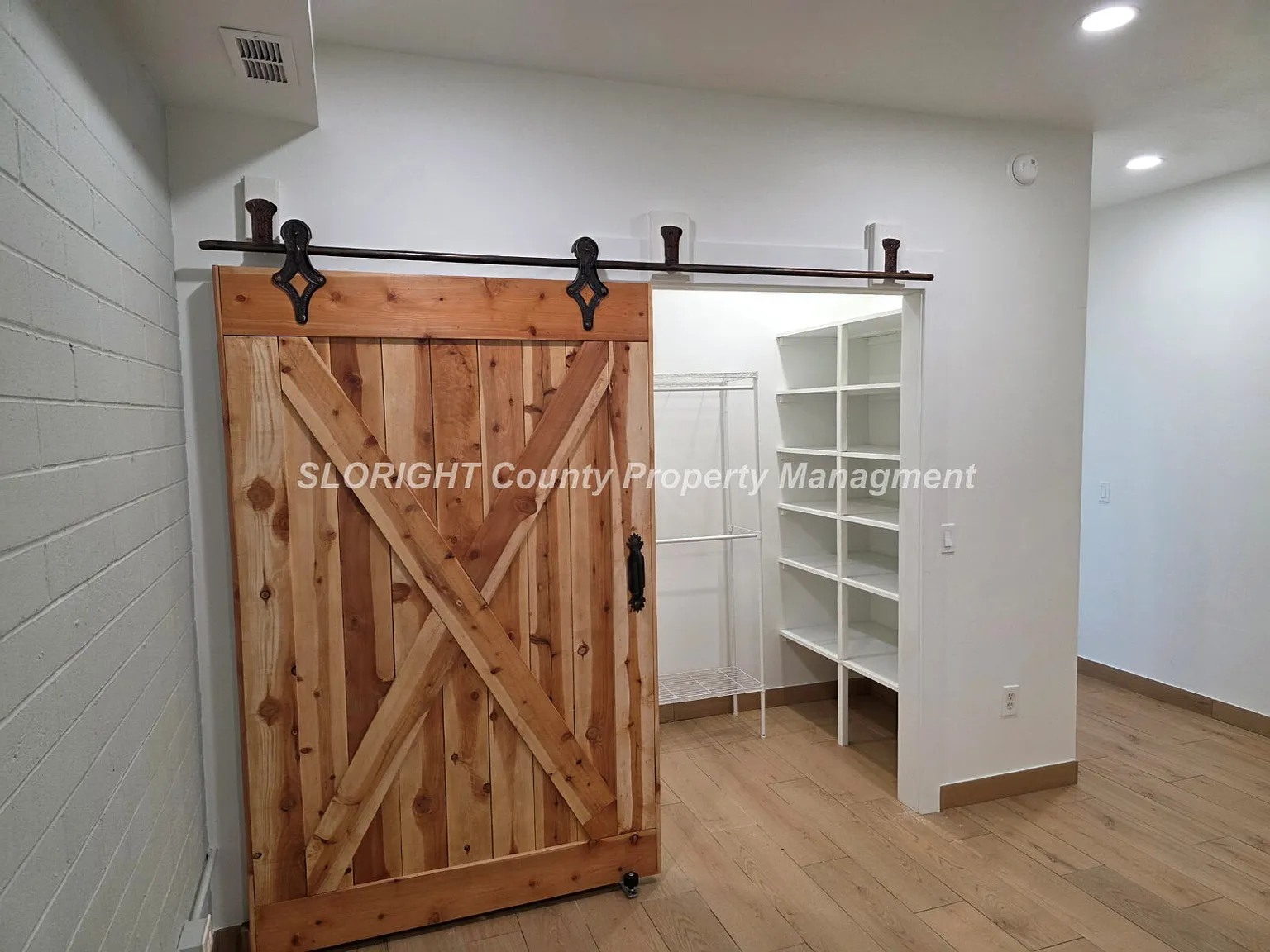 1 bed, 1.0 bath, 900 sqft, $2,600 — Photo 4