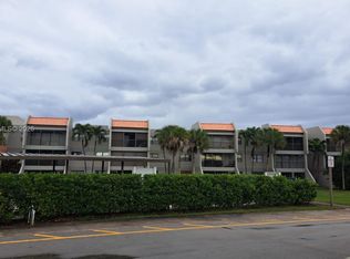 230 Lakeview Dr APT 310, Fort Lauderdale, FL 33326