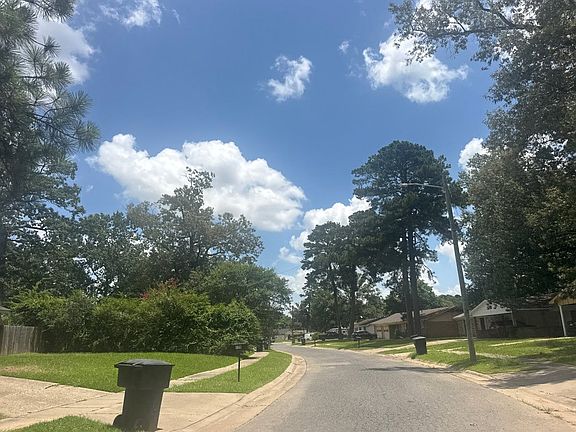 5th image of 106 Miriam Ln