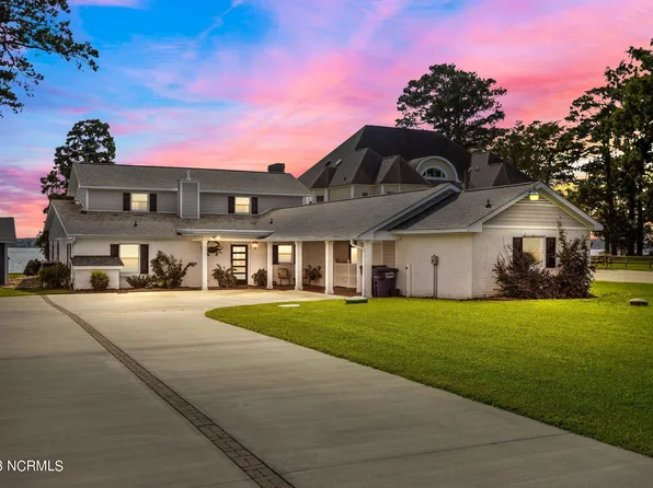 594 Mimosa Shores Road, Washington, NC 27889