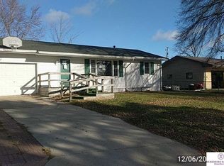 1601 Birchwood Dr, Red Oak, IA 51566