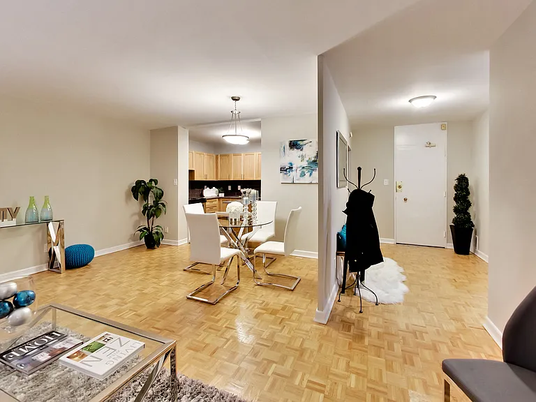630 Roselawn Ave — Photo 39