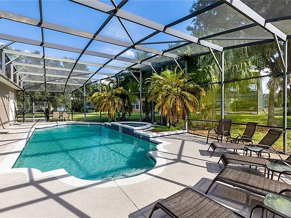 4th image of 7986 Sea Pearl Cir