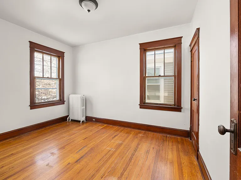 150 Green St #2 — Photo 7