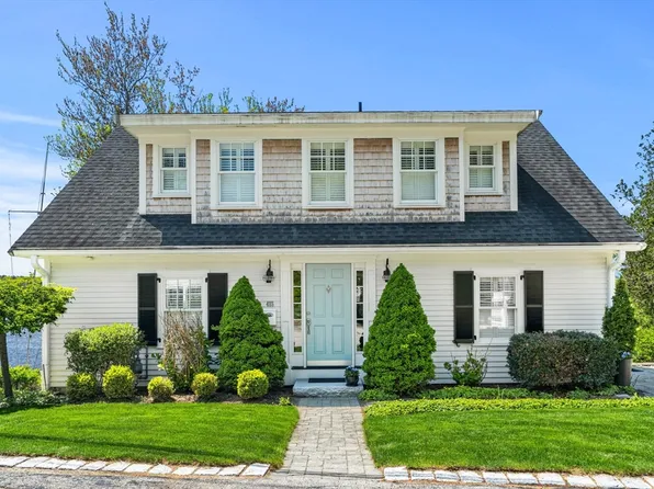 485 Main St, Amesbury, MA 01913