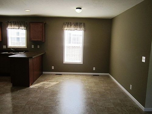 2nd image of 431 Briarwood Dr