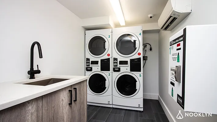 Rented by Nooklyn NYC LLC | media 9