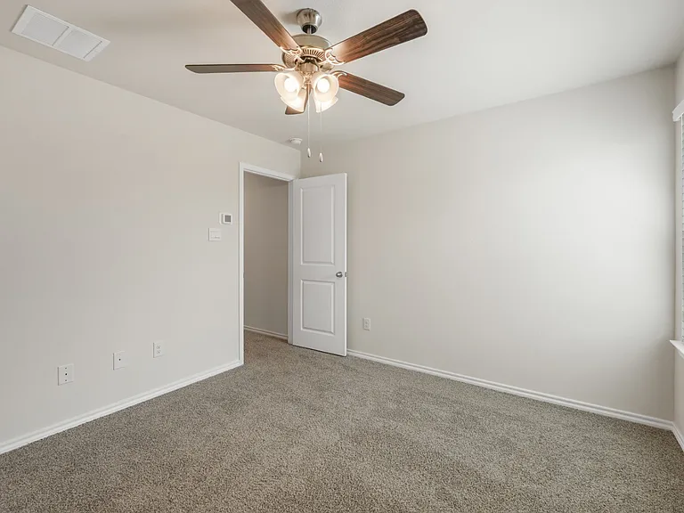 219 Clematis St — Photo 7