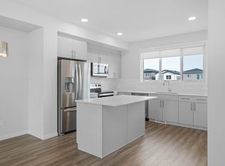 155 Robinson Dr, Leduc, AB T9E1N4