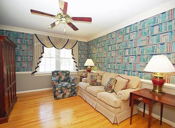 5th image of 2630 Scarsborough Dr