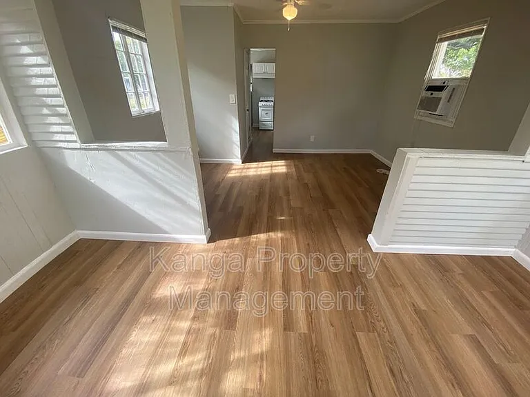 3723 Morton Ave #5 — Photo 7