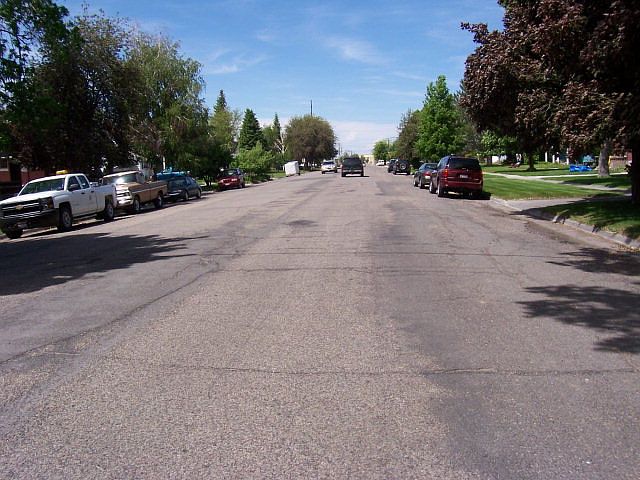 2nd image of 118 N 1 E