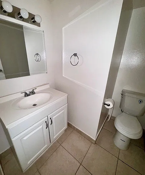3550 Washington St — Photo 2
