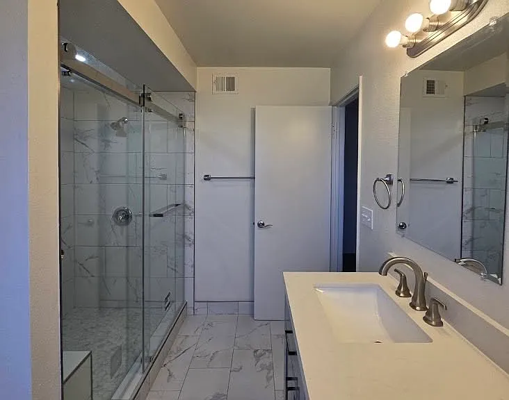 3233 Stanford Ave — Photo 41