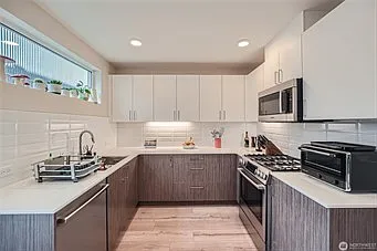 1012 NE 112th St #1012 — Photo 4