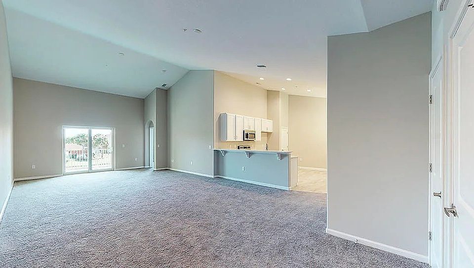 Living and dining areas unfurnished