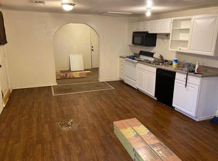 202 S 3rd St #B, Celeste, TX 75423