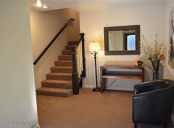 4th image of 2611 Lathrop St