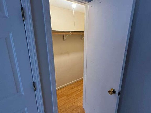 4th image of 9 Edwards Rd B4