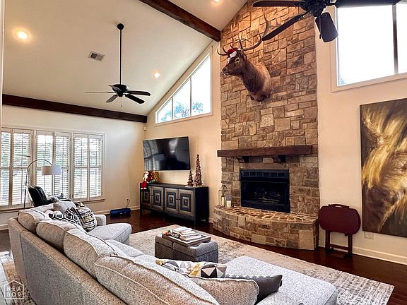 4th image of 3711 Sawgrass Dr