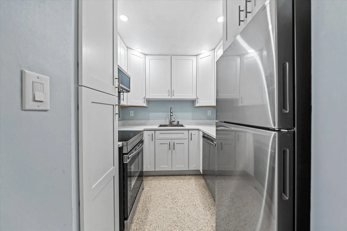 1 bed, 700 sqft, $1,650 — Photo 3