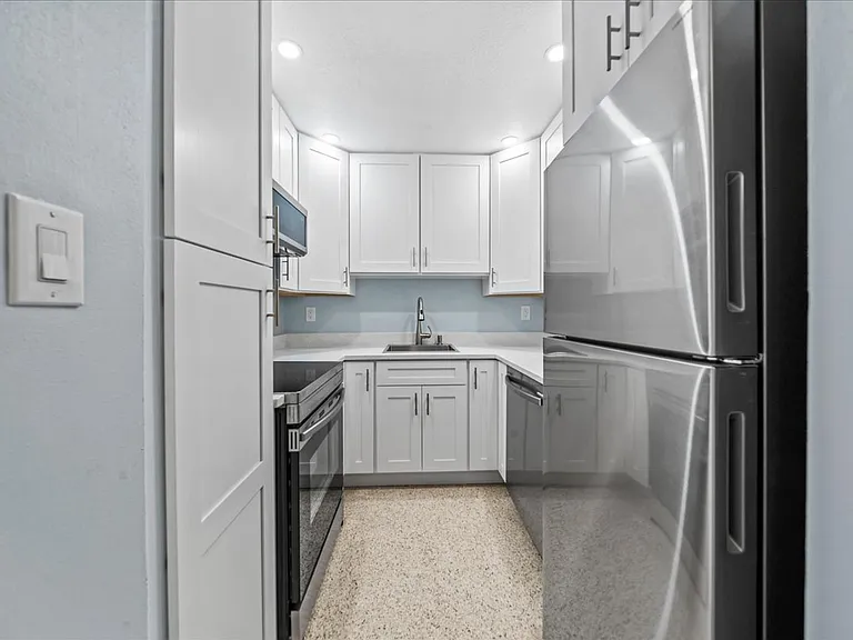 3190 N Atlantic Ave #204 — Photo 3