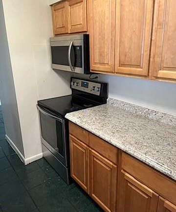 4th image of 505 Hood Street