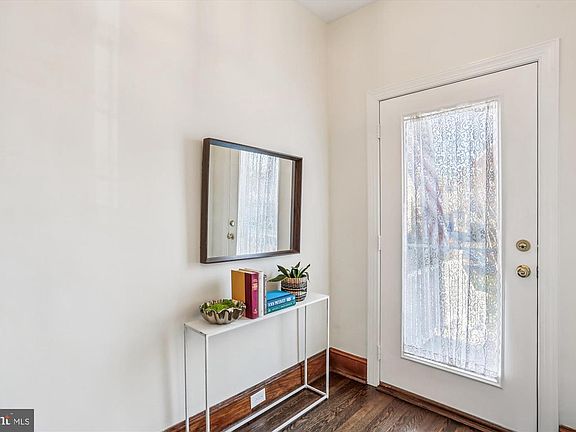 3rd image of 2306 38th St NW