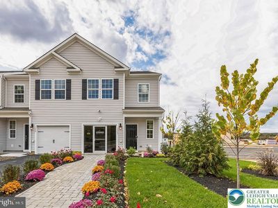 1201 Susan Cir, Breinigsville, PA, 18031